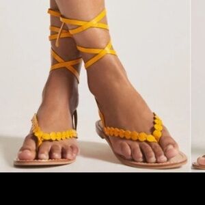 New Anthropologie PILCRO Yellow Leather Tie-up Thong Sandals Size 8